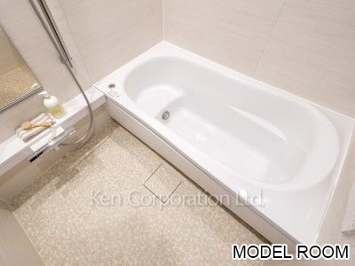 Bath ※Model room ※Photo of the same layout on 23 floor. Decoration and fixture may differ.