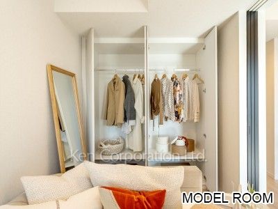 Closet ※Model room ※Photo of the same layout on 23 floor. Decoration and fixture may differ.