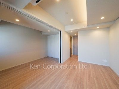 Living-Dining ※Photo of the same layout on 23 floor. Decoration and fixture may differ.