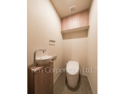 Lavatory ※Photo of the same layout on 23 floor. Decoration and fixture may differ.