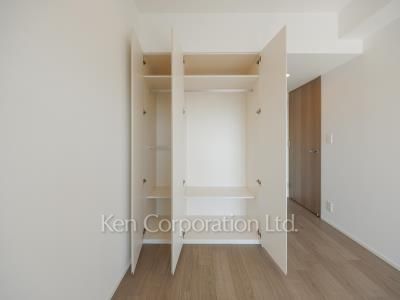 Closet ※Photo of the same layout on 7 floor. Decoration and fixture may differ.