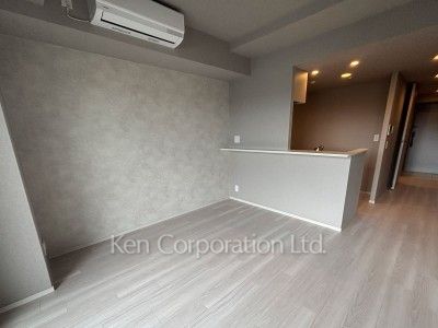 Living-Dining ※Photo of the same layout on 5 floor. Decoration and fixture may differ.