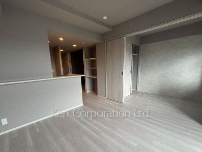 Living-Dining ※Photo of the same layout on 5 floor. Decoration and fixture may differ.