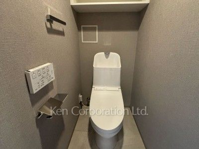 Lavatory ※Photo of the same layout on 5 floor. Decoration and fixture may differ.