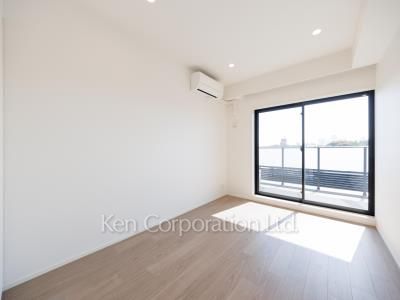 Bedroom ※Photo of the same layout on 7 floor. Decoration and fixture may differ.