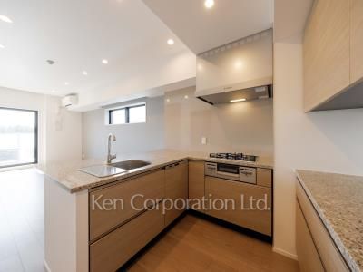 Kitchen ※Photo of the same layout on 7 floor. Decoration and fixture may differ.