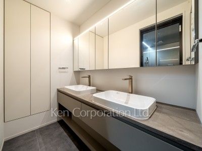 Powder Room