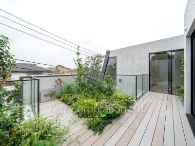 Roof Balcony