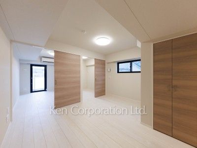 Living-Dining ※Photo of the same layout on 4 floor. Decoration and fixture may differ.