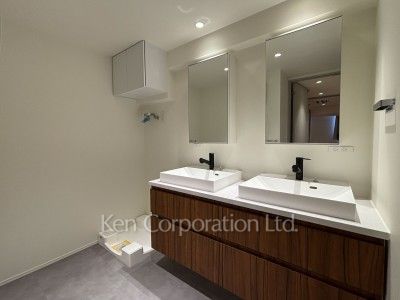 Powder Room