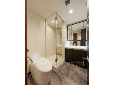 Shower Space