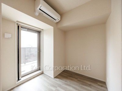 Bedroom ※Photo of the same layout on 9 floor. Decoration and fixture may differ.