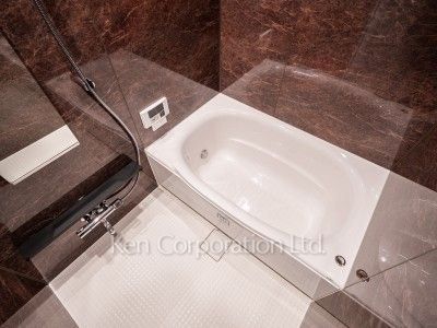 Bath ※Photo of the same layout on 6 floor. Decoration and fixture may differ.