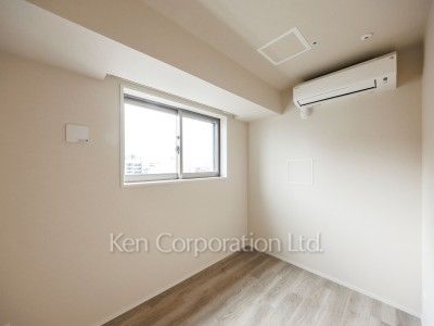 Bedroom ※Photo of the same layout on 11 floor. Decoration and fixture may differ.
