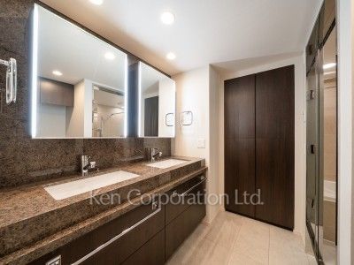 Powder Room