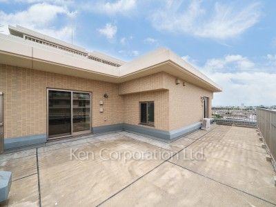 Roof Balcony