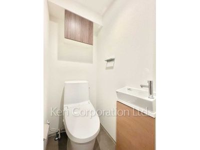 Lavatory