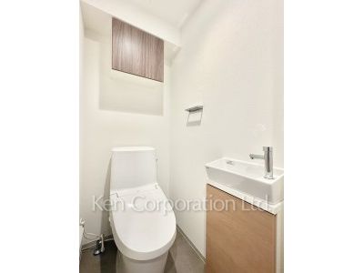 Lavatory