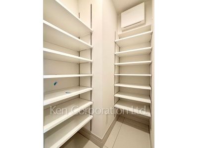 Closet