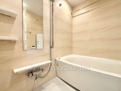 Bath ※Photo of the same layout on 4 floor. Decoration and fixture may differ.