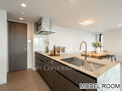 Kitchen ※Staged Unit
