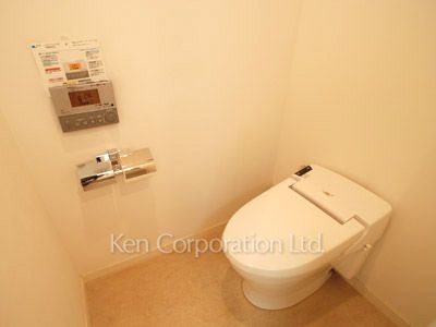Lavatory ※Photo of the same layout on 1 floor. Decoration and fixture may differ.