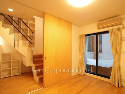 Other Room ※Photo of the same layout on 1 floor. Decoration and fixture may differ.
