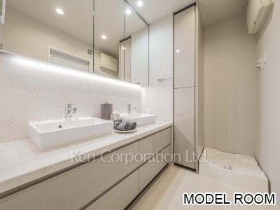 Powder Room ※Staged Unit