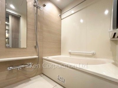 Bath ※Photo of the same layout on 2 floor. Decoration and fixture may differ.
