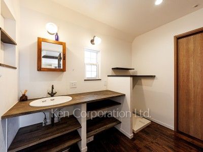 Powder Room