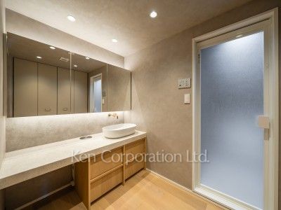 Powder Room