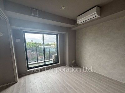 Living-Dining ※Photo of the same layout on 5 floor. Decoration and fixture may differ.