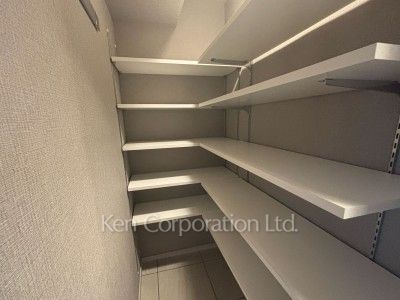 Closet ※Photo of the same layout on 5 floor. Decoration and fixture may differ.