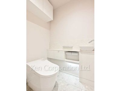 Lavatory