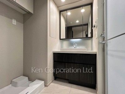 Powder Room