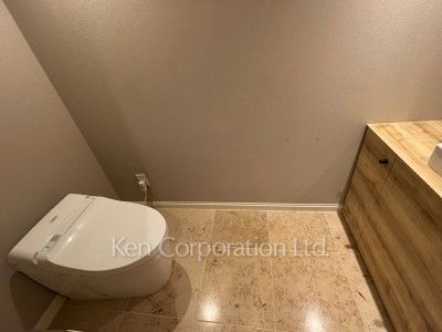 Lavatory