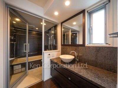 Powder Room