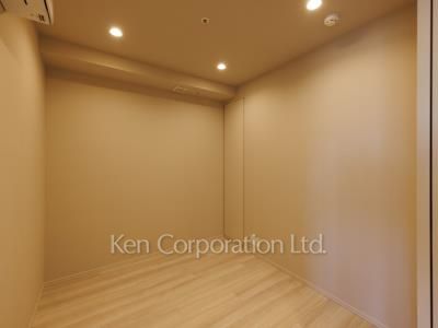 Bedroom ※Photo of the same layout on 11 floor. Decoration and fixture may differ.