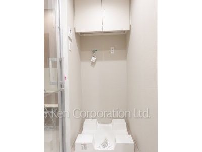 Living-Dining ※Photo of the same layout on 8 floor. Decoration and fixture may differ.