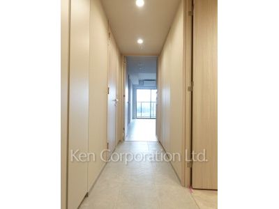 Bath ※Photo of the same layout on 8 floor. Decoration and fixture may differ.