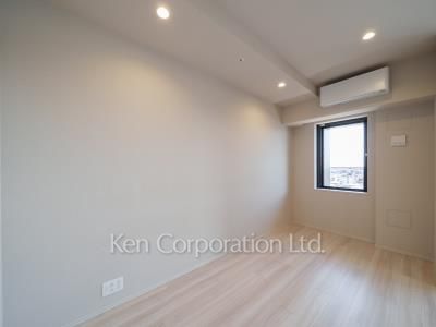 Bedroom ※Photo of the same layout on 11 floor. Decoration and fixture may differ.