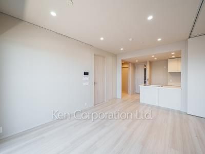 Living-Dining ※Photo of the same layout on 11 floor. Decoration and fixture may differ.