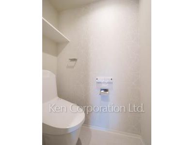 Lavatory ※Photo of the same layout on 3 floor. Decoration and fixture may differ.