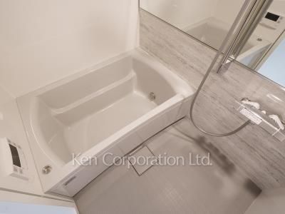 Bath ※Photo of the same layout on 1 floor. Decoration and fixture may differ.