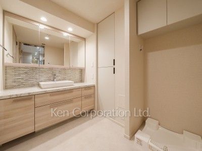 Powder Room