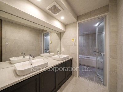 Powder Room