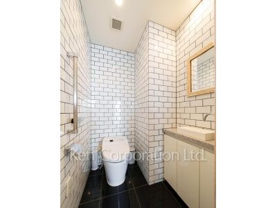 Lavatory