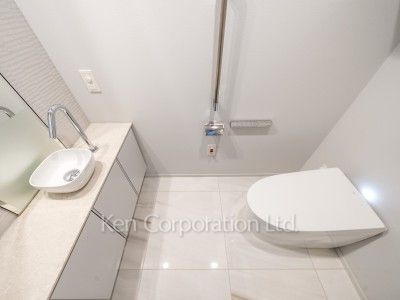Lavatory