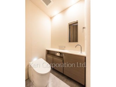 Lavatory