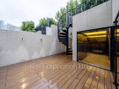 Roof Balcony